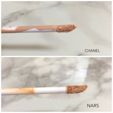 CHANEL ル コレクトゥール ドゥ シャネルのクチコミ「しっとりとした質感のコンシーラーです。
クマ、シミ隠しに使用しています。
肌にピターーーーー.....」(3枚目)