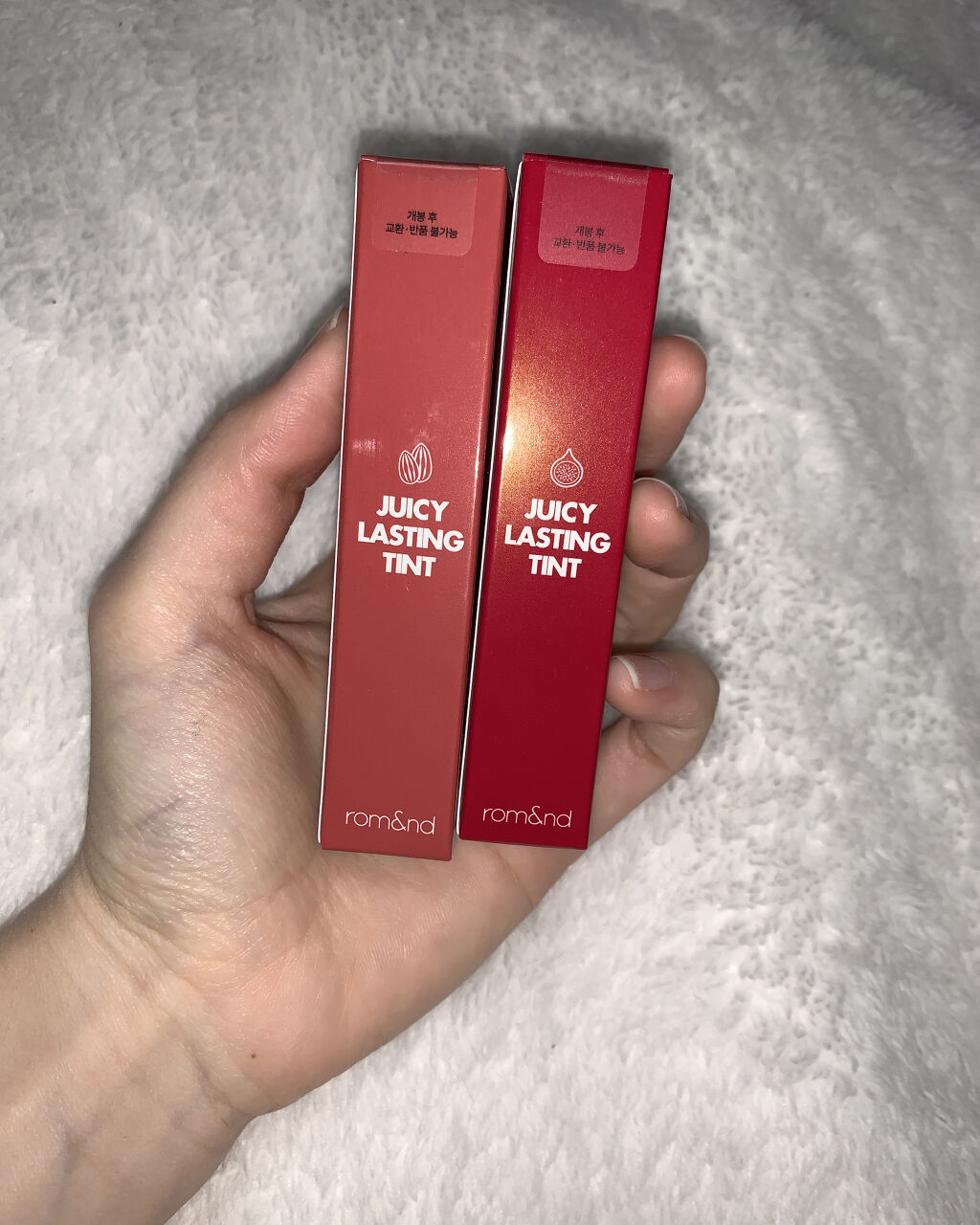 ジューシーラスティングティント/rom&nd/リップティントを使ったクチコミ（2枚目）