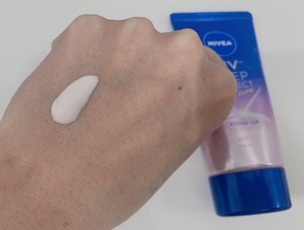 ニベアUV ディープ プロテクト&ケア トーンアップ エッセンス/ニベア/日焼け止めローションを使ったクチコミ(2枚目)