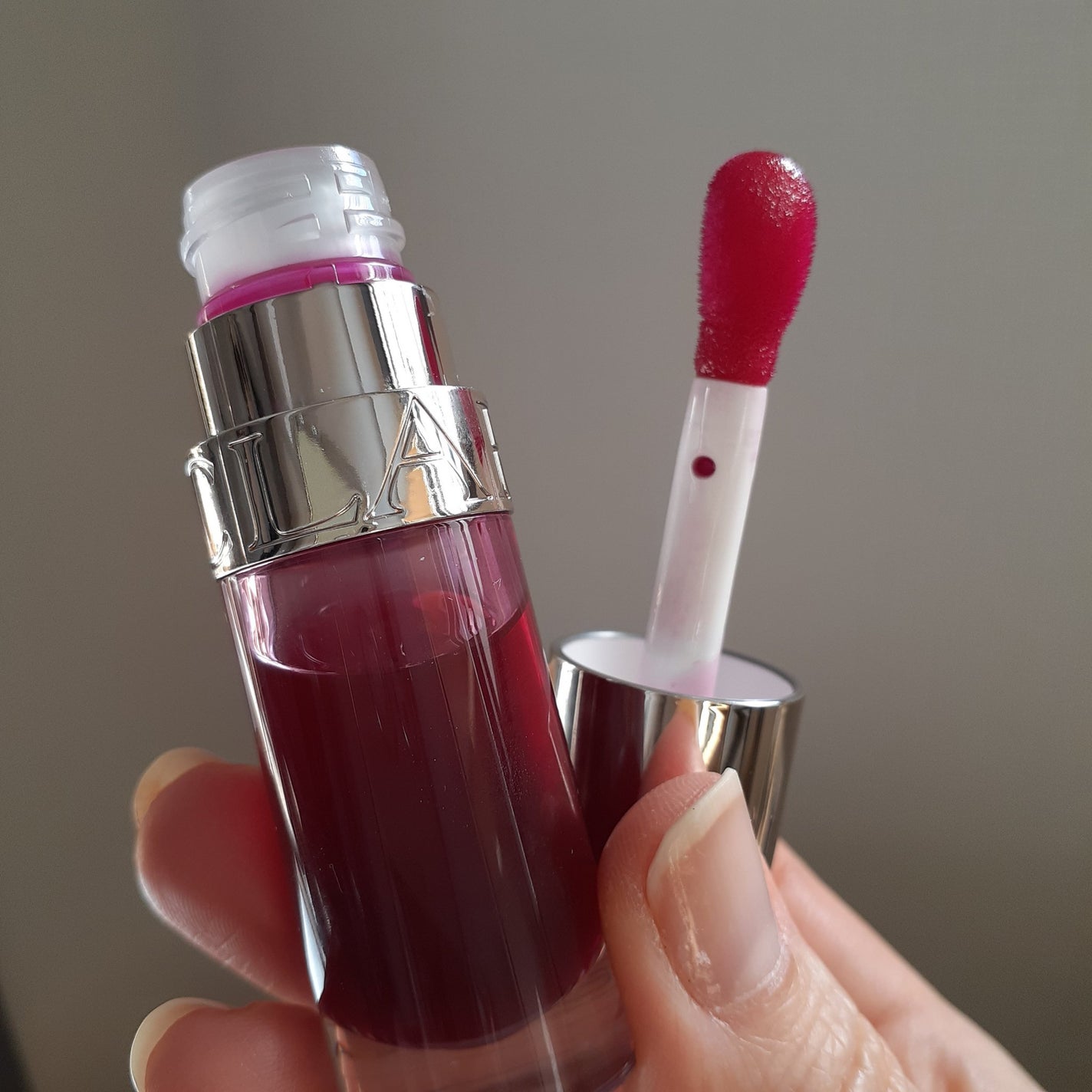 リップコンフォートオイル/CLARINS/リップグロスを使ったクチコミ(4枚目)