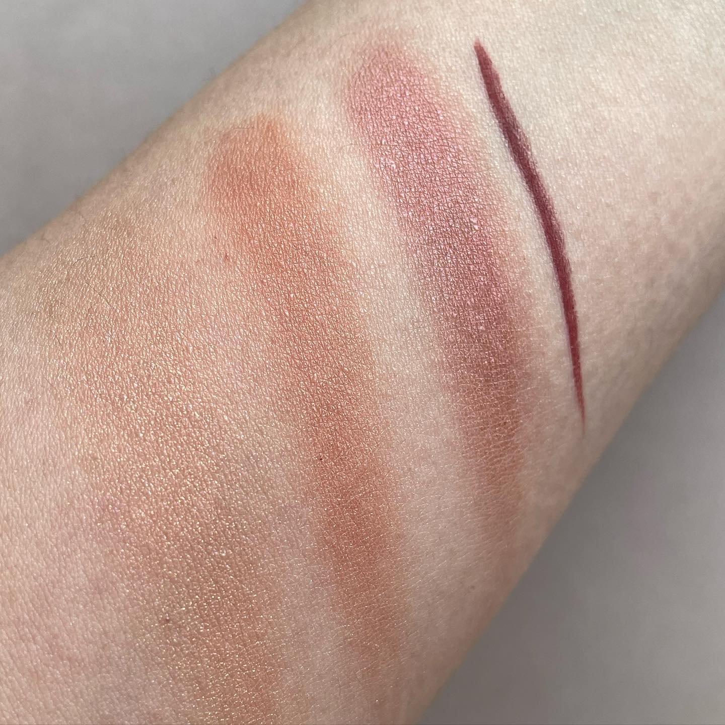 スモール アイシャドウ/M・A・C/単色アイシャドウを使ったクチコミ（3枚目）