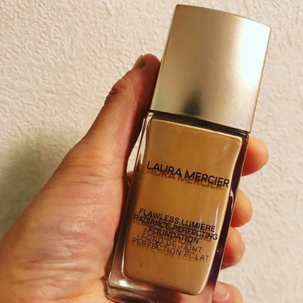フローレス ルミエール ラディアンス パーフェクティング ファンデーション/ローラ メルシエ/リキッドファンデーションを使ったクチコミ(1枚目)