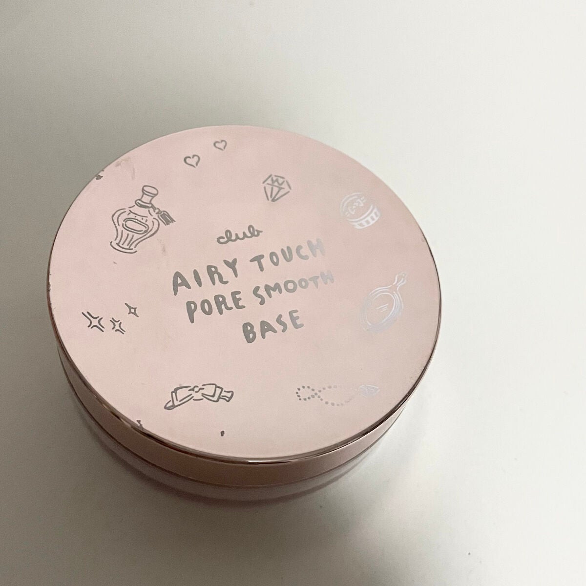 エアリータッチ スムースフィックスパウダー/クラブ/ルースパウダーを使ったクチコミ(1枚目)