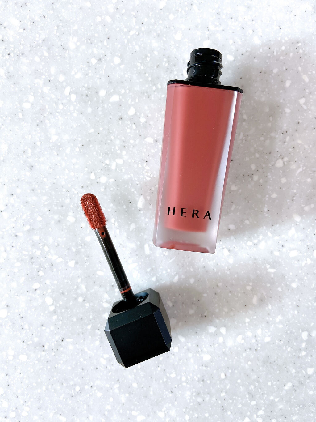 センシュアルパウダーマットリキッド/HERA/口紅を使ったクチコミ（2枚目）