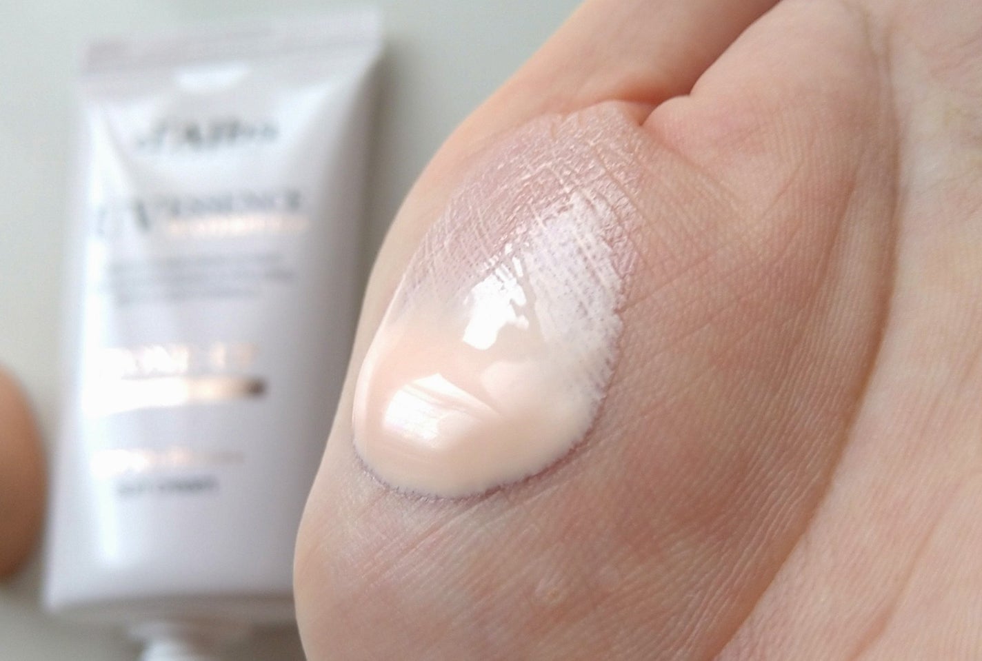 ウォータフルトーンアップサンクリーム/ダルバ/日焼け止めクリームを使ったクチコミ(3枚目)