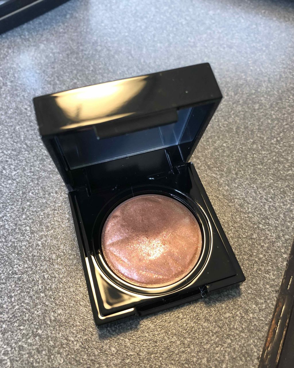 プリズム エアー シャドウ/CLIO/単色アイシャドウを使ったクチコミ(1枚目)