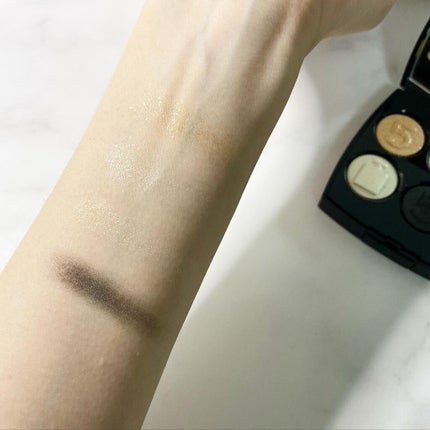 レ キャトル オンブル/CHANEL/アイシャドウパレットを使ったクチコミ(3枚目)