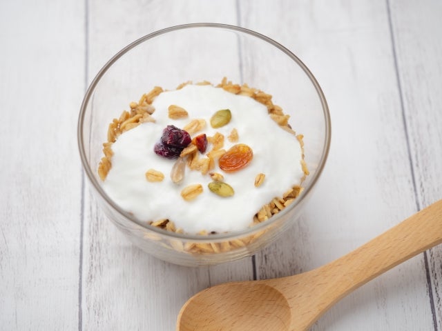 ヨーグルトがかかったオートミール