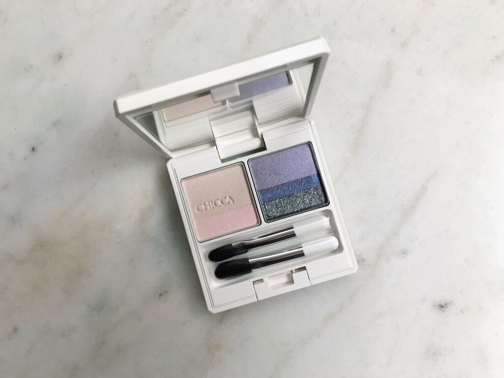 フローレスグロウ リッドテクスチャー アイシャドウ/CHICCA/アイシャドウパレットを使ったクチコミ(3枚目)