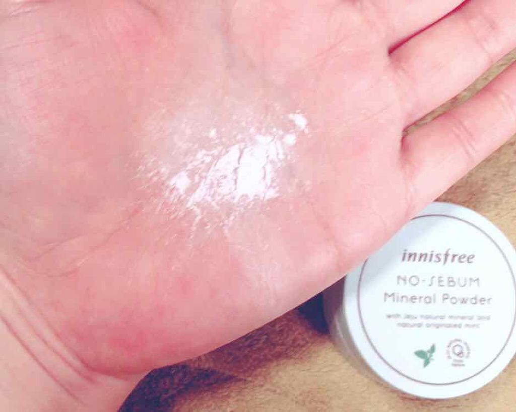 ノーセバム ミネラルパウダー/innisfree/ルースパウダーを使ったクチコミ（2枚目）