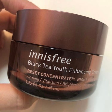 【innisfreeのブラックティー ユース クリーム】

クリームを探していたら、美容友おすすめのクリームがこちらでした。

発酵茶葉からじっくり濃厚に抽出した独自成分"Rコンセントレート"が肌に潤い