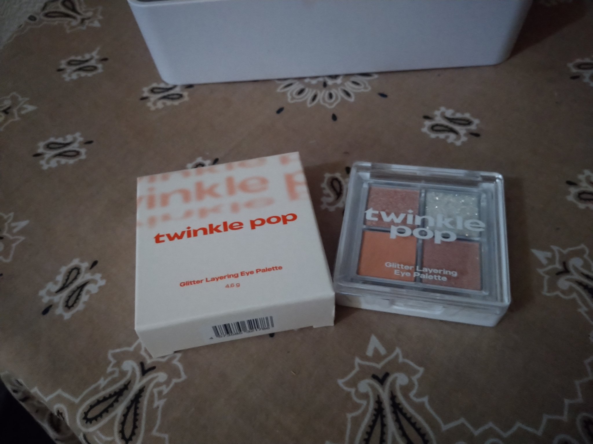 グリッターレイヤリングアイシャドウパレット 04 APRICOT LAYER/TWINKLE POP/アイシャドウパレットを使ったクチコミ（1枚目）