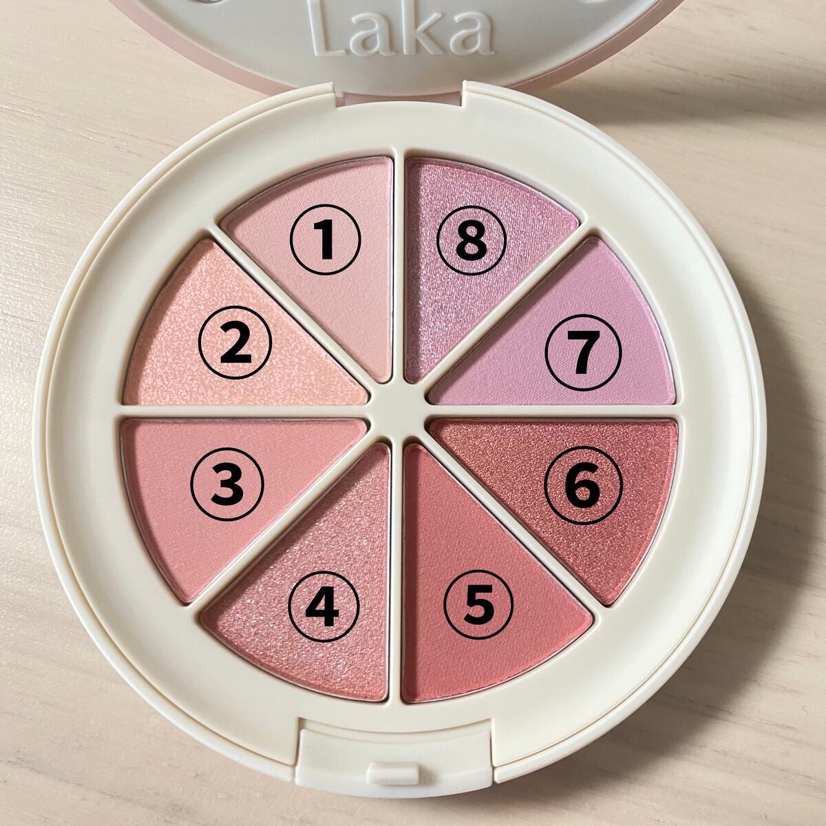 ミドルトーンアイシャドウコレクターパレット/Laka/アイシャドウパレットを使ったクチコミ(3枚目)