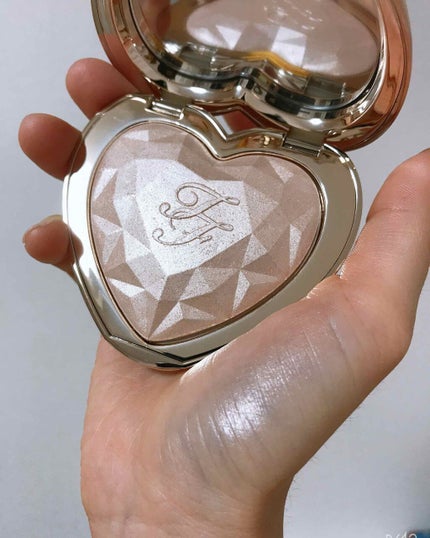 ラブ ライト ハイライター/Too Faced/パウダーハイライトを使ったクチコミ(2枚目)