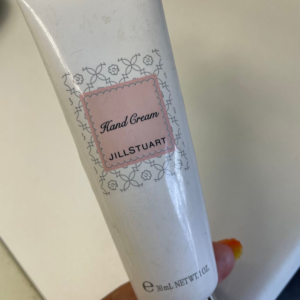 ジルスチュアート ハンドクリーム ホワイトフローラル/JILL STUART/ハンドクリームを使ったクチコミ(1枚目)