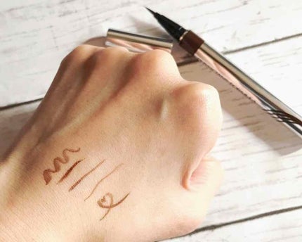 ウルトラファイン リキッドアイライナー/PHYSICIANS FORMULA/リキッドアイライナーを使ったクチコミ(3枚目)