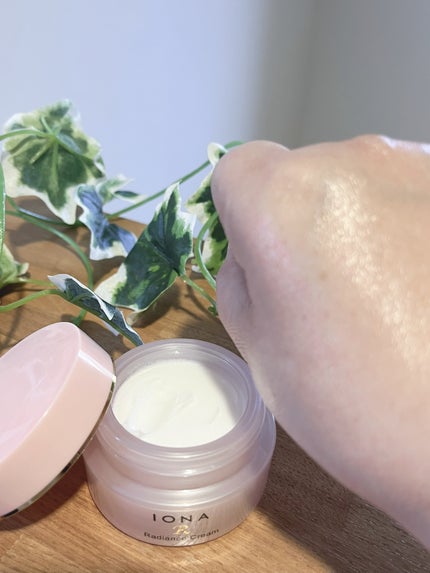 イオナR ラディアンス クリーム/イオナR (イオナアール)/フェイスクリームを使ったクチコミ(5枚目)