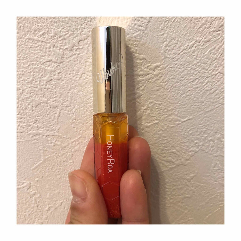 ハニーラスター r/ROAlív/リップグロスを使ったクチコミ(1枚目)