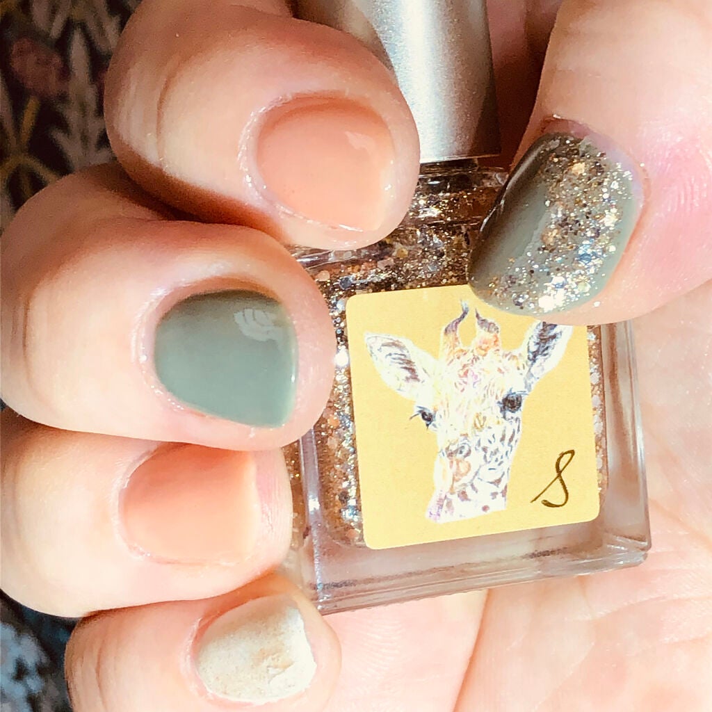 ネイルホリック/ネイルホリック/マニキュアを使ったクチコミ(2枚目)