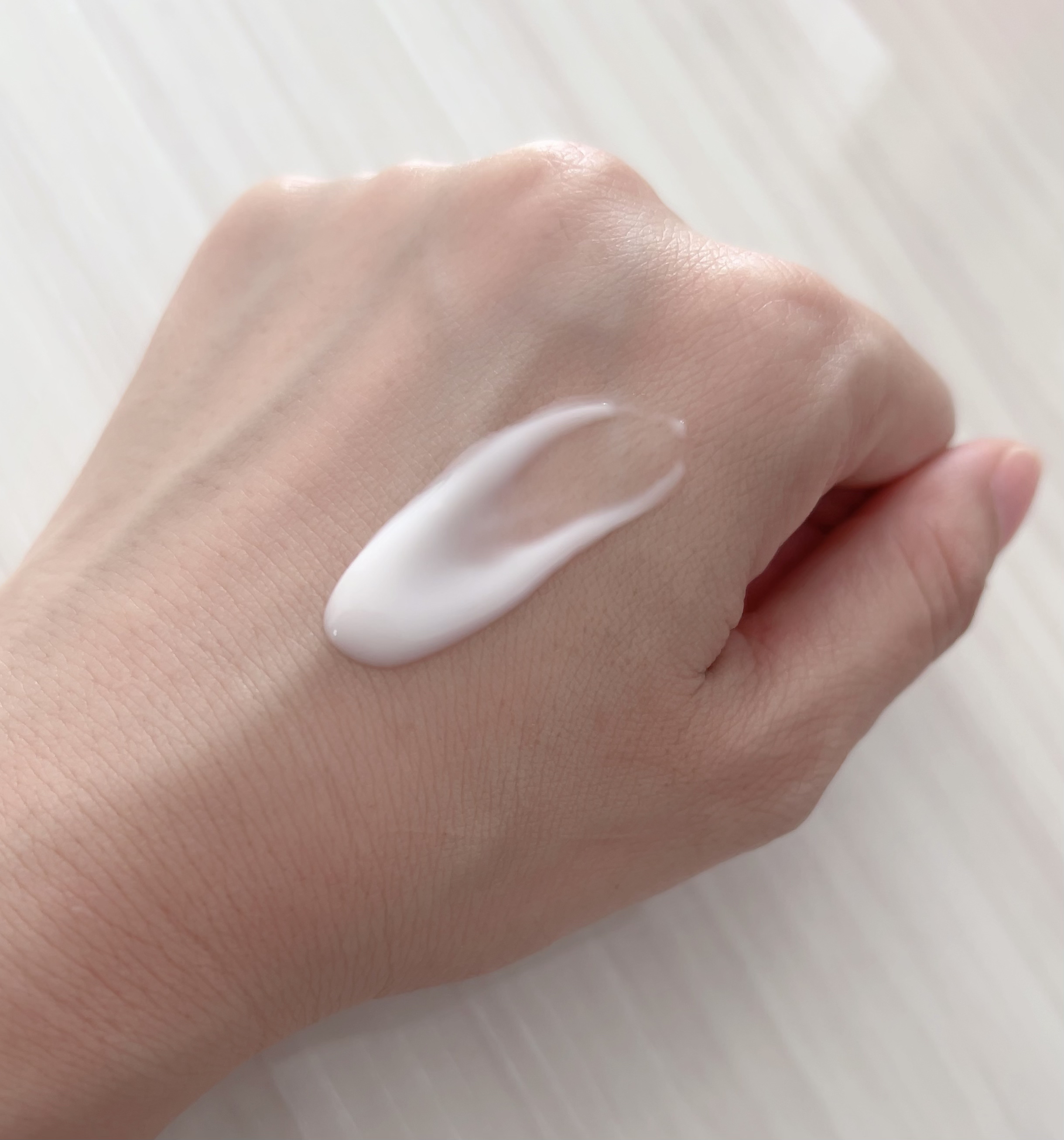 クレームハイパフォーマンス/フォアーネ/フェイスクリームを使ったクチコミ（3枚目）