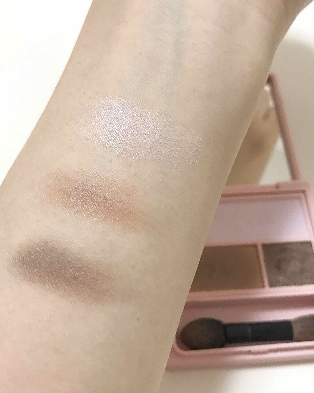 フーミー アイシャドウパレット/WHOMEE/アイシャドウパレットを使ったクチコミ(2枚目)