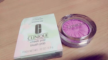 CLINIQUE チークポップ
15 パンジーポップ を購入しました
自分の顔に青みピンクは似合わないと思っていたのですが
試しでつけてもらったら肌馴染みがよくて買いました。
見た目もかわいいのでこれか