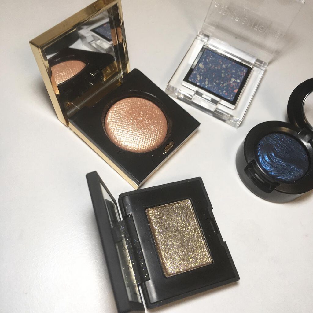 ザ アイシャドウ アンポリッシュ ジェム 105 London Blue Topaz/ADDICTION/単色アイシャドウを使ったクチコミ（1枚目）