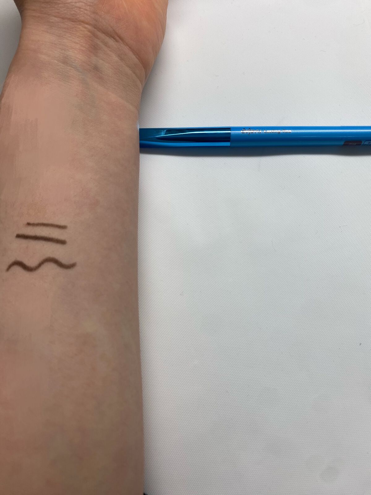 「密着アイライナー」極細クリームペンシル/デジャヴュ/ペンシルアイライナーを使ったクチコミ(4枚目)