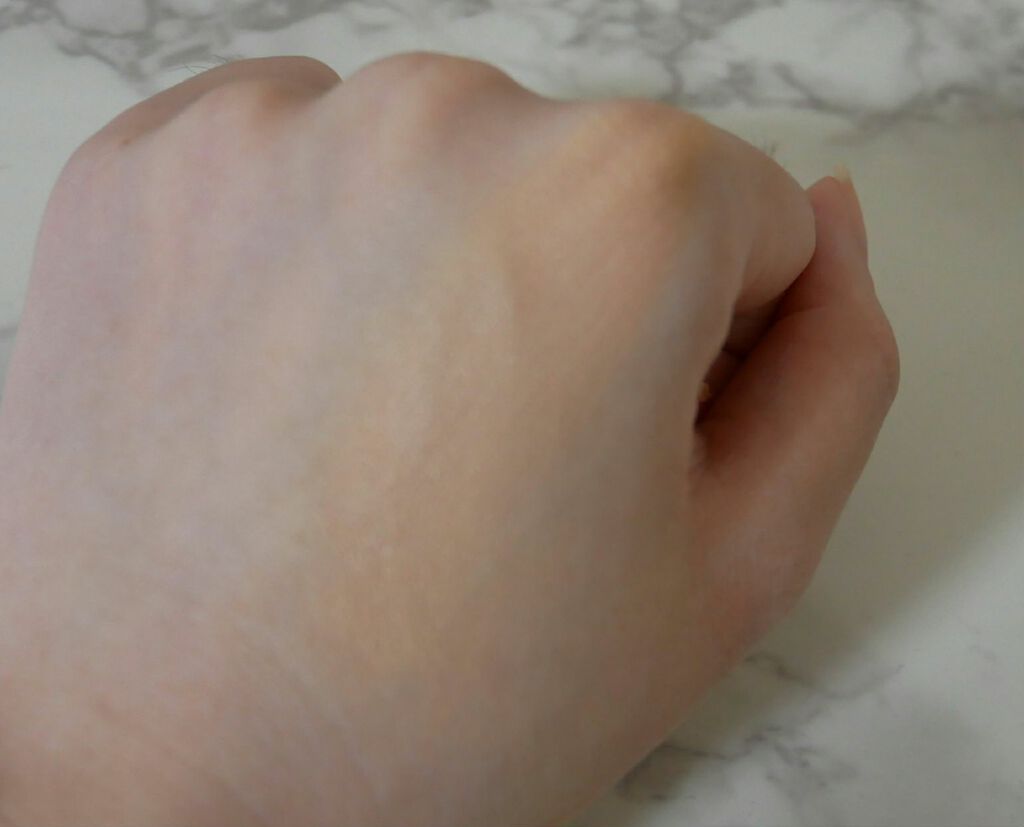 クリームファンデーション エッセンスモイスト/est/クリーム・エマルジョンファンデーションを使ったクチコミ（3枚目）