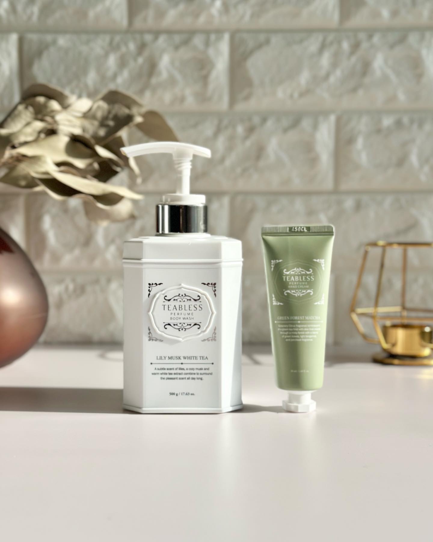 パフュームボディローション リリィムスクホワイトティー/TEABLESS/ボディローションを使ったクチコミ（1枚目）