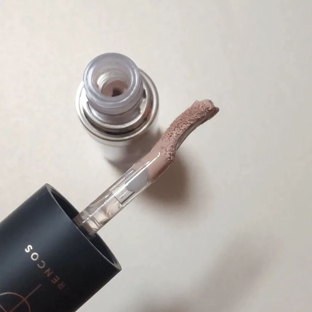 タトゥーウォータープルーフスカーコンシーラー/フォレンコス/リキッドコンシーラーを使ったクチコミ(4枚目)