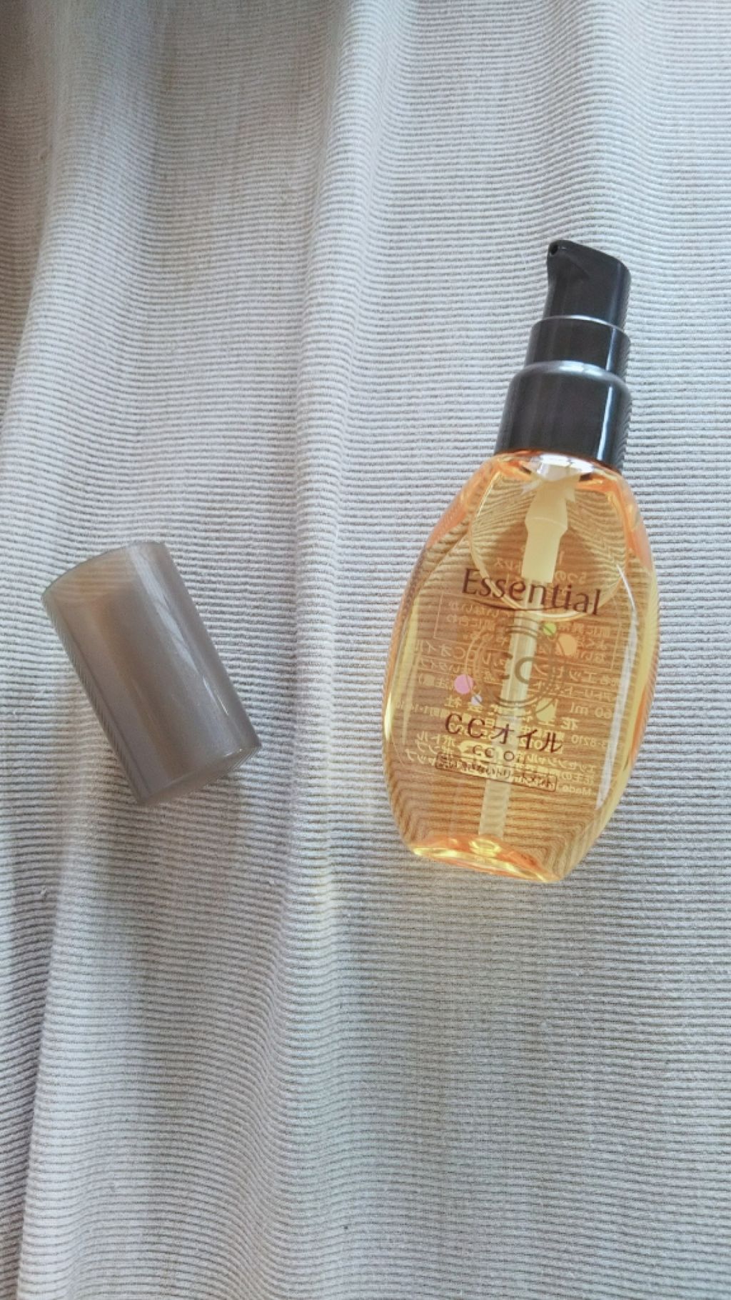 CCオイル/エッセンシャル/ヘアオイルを使ったクチコミ（3枚目）