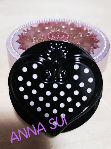 スイ ブラック アイカラー 500/ANNA SUI/シングルアイシャドウを使ったクチコミ（1枚目）