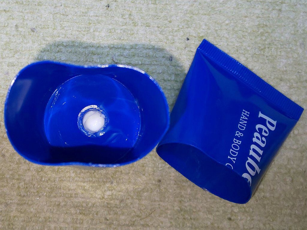 Peaubelle ハンド&ボディクリーム/キャンドゥ/ハンドクリームを使ったクチコミ(2枚目)