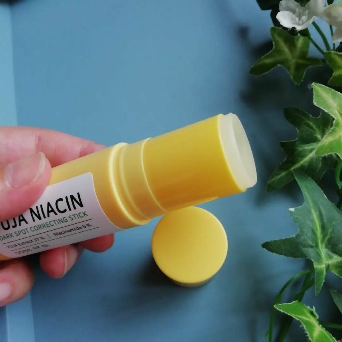 ゆずナイアシンダークスポットコレックティングスティック/SOME BY MI/美容液を使ったクチコミ（2枚目）