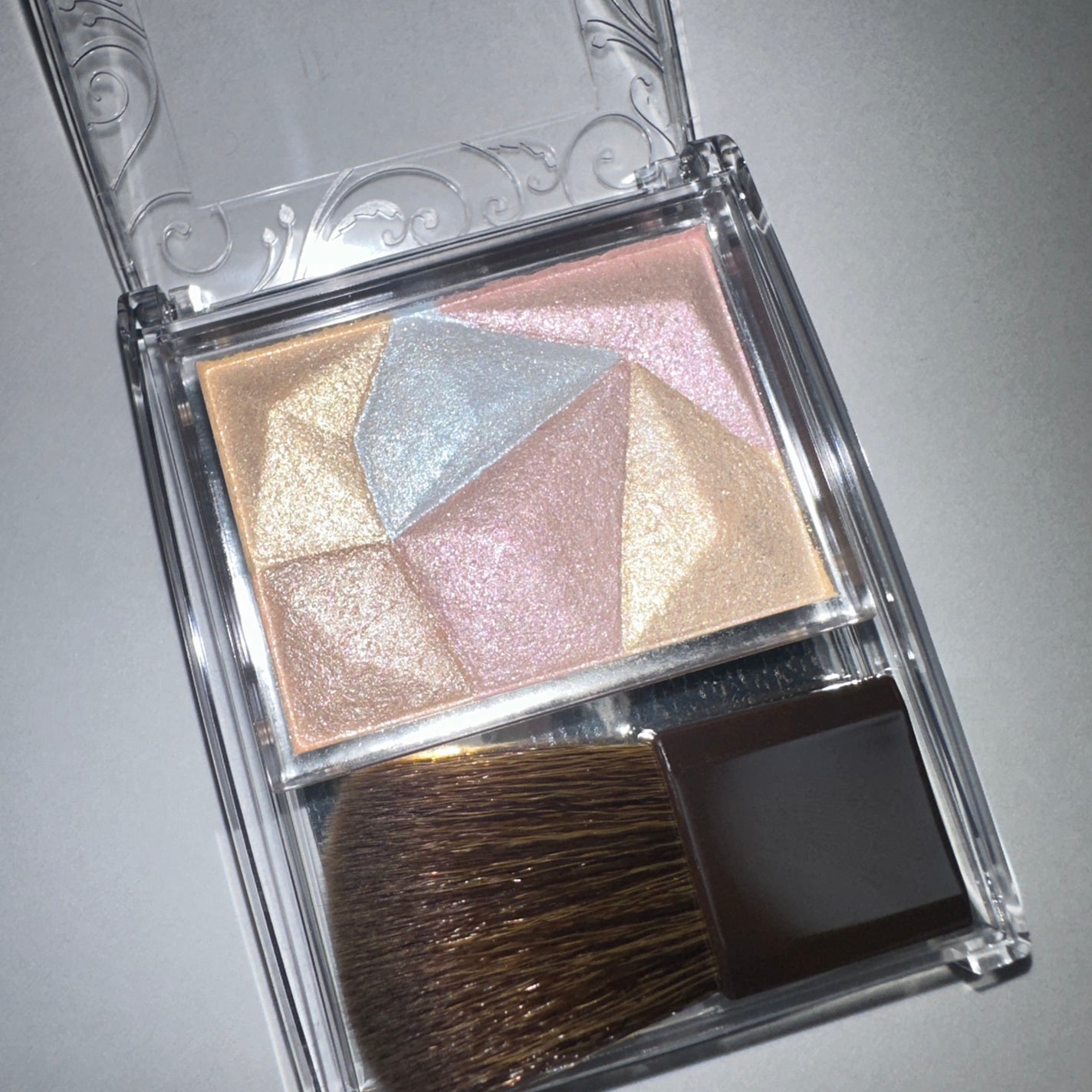 パールグロウハイライト/CEZANNE/ハイライト・シェーディングを使ったクチコミ(4枚目)