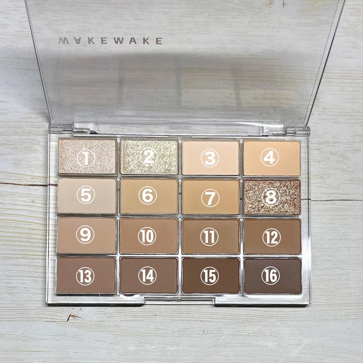 ソフトブラーリングアイパレット/wakemake/アイシャドウパレットを使ったクチコミ(3枚目)