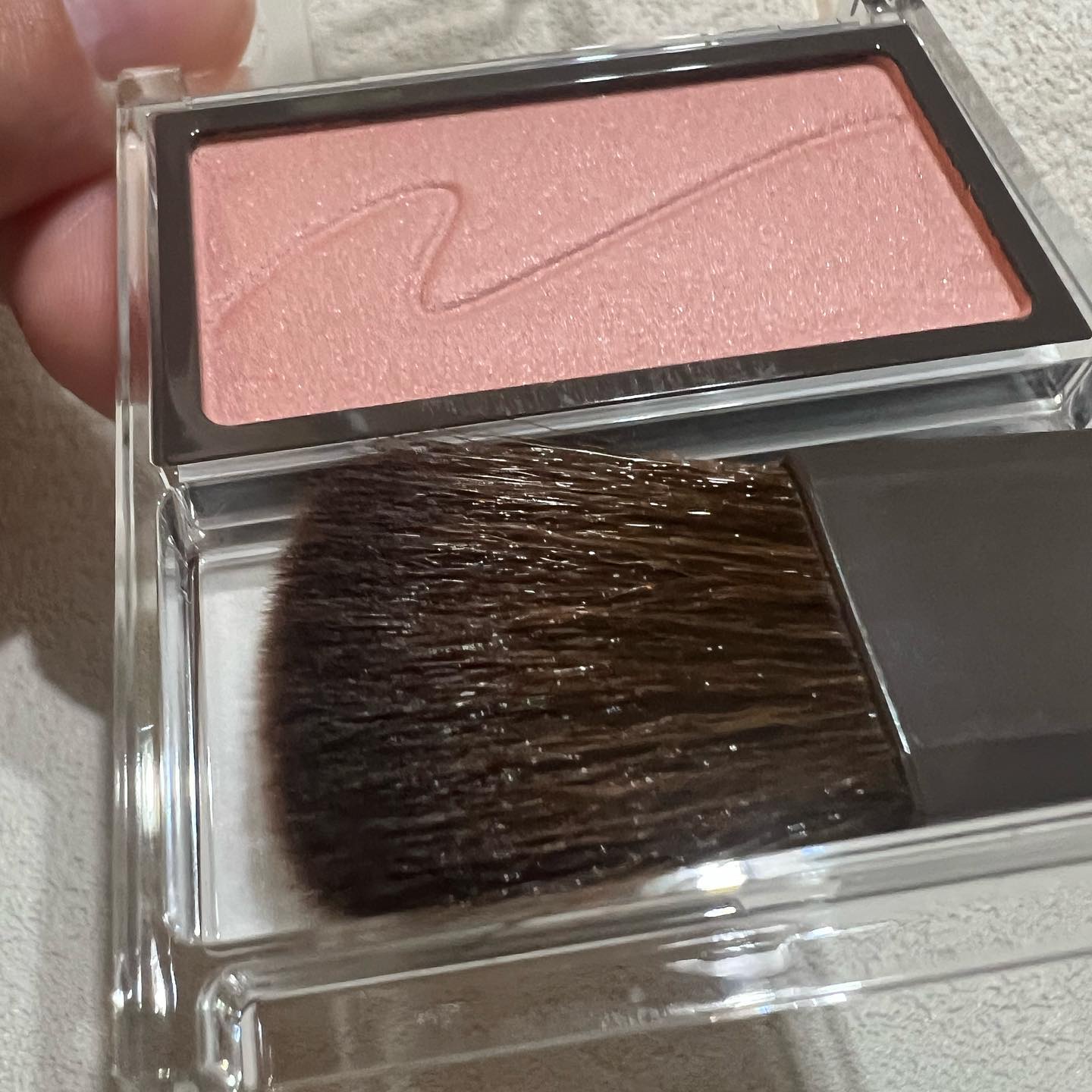 チークブラッシュ/CEZANNE/パウダーチークを使ったクチコミ（2枚目）