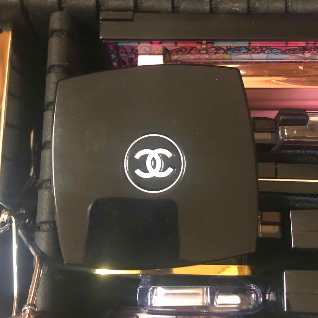 レ キャトル オンブル/CHANEL/アイシャドウパレットを使ったクチコミ(2枚目)