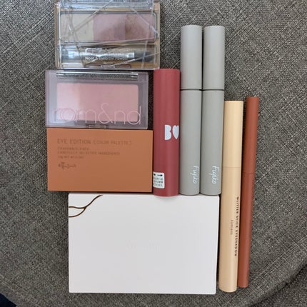 グリッタースティックアイシャドウ/Kirei&co./スティックアイシャドウを使ったクチコミ(2枚目)