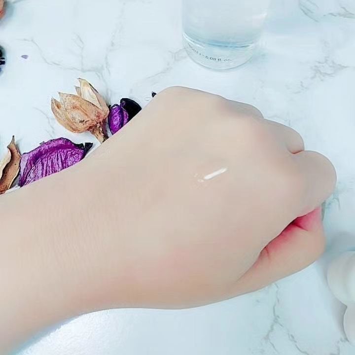 アクアヒアルロニックエッセンス/ロベクチン/化粧水を使ったクチコミ(2枚目)