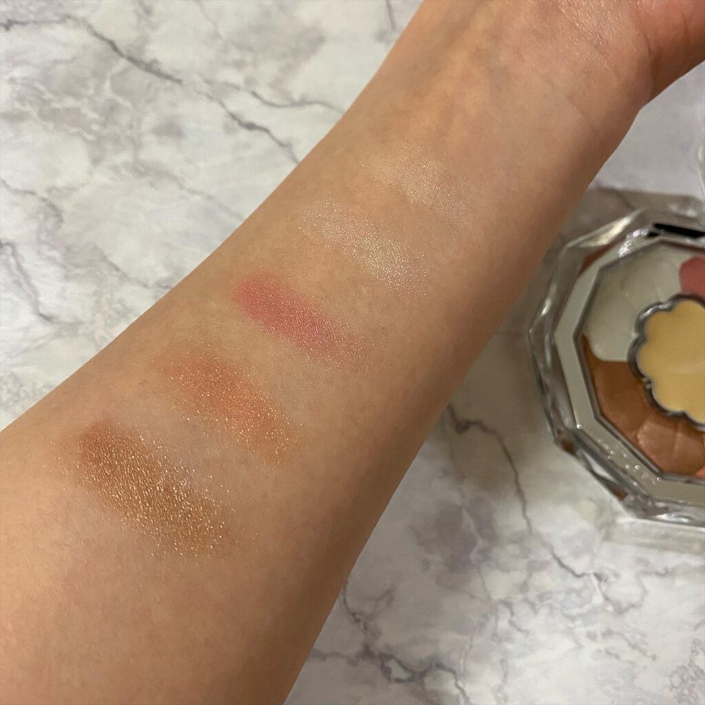 ジルスチュアート ブルームクチュール アイズ/JILL STUART/アイシャドウパレットを使ったクチコミ(3枚目)