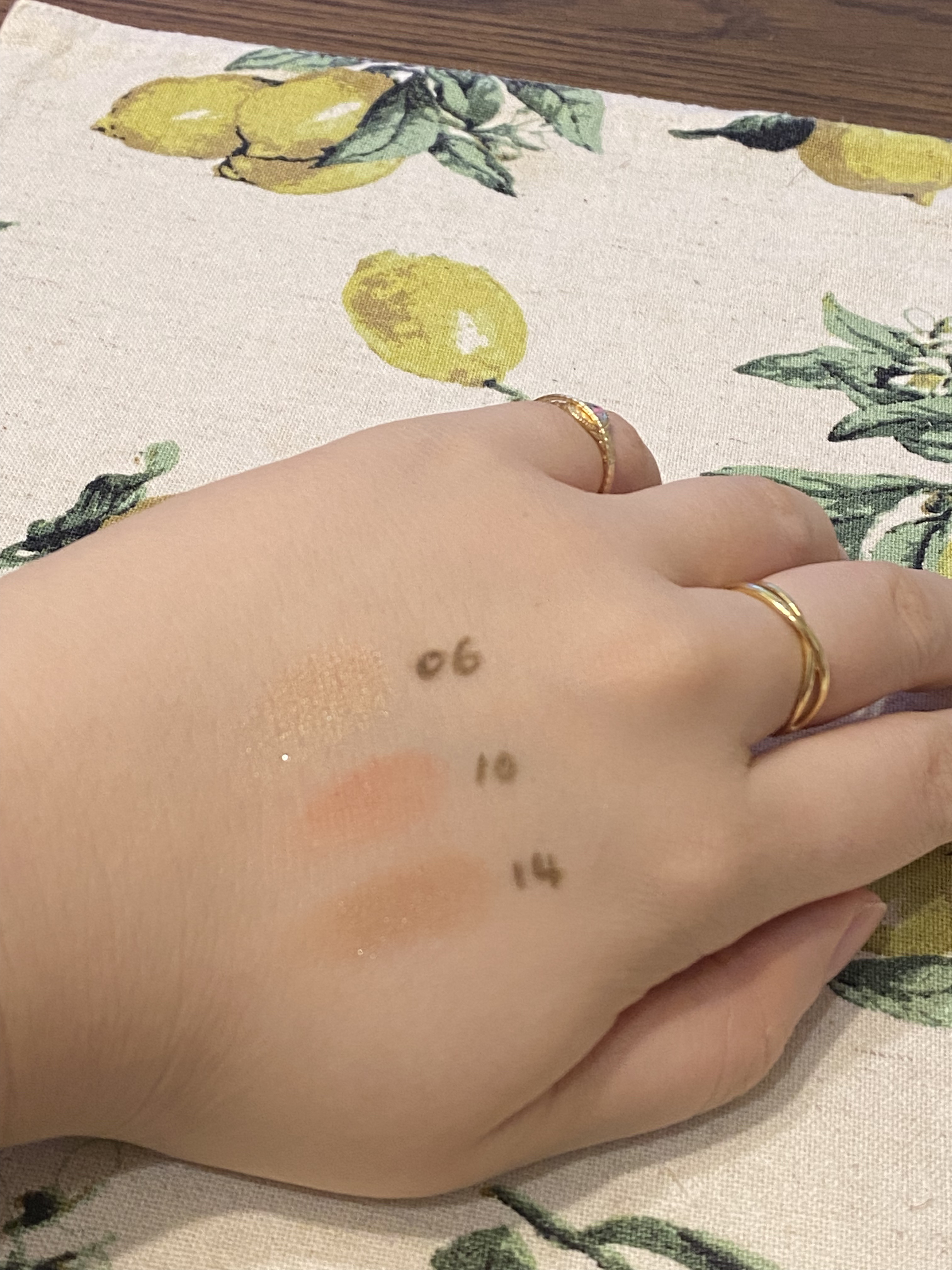 アイグロウジェム スキンシャドウ 14G cinnamon tan/DECORTÉ/ジェル・クリームアイシャドウを使ったクチコミ（1枚目）