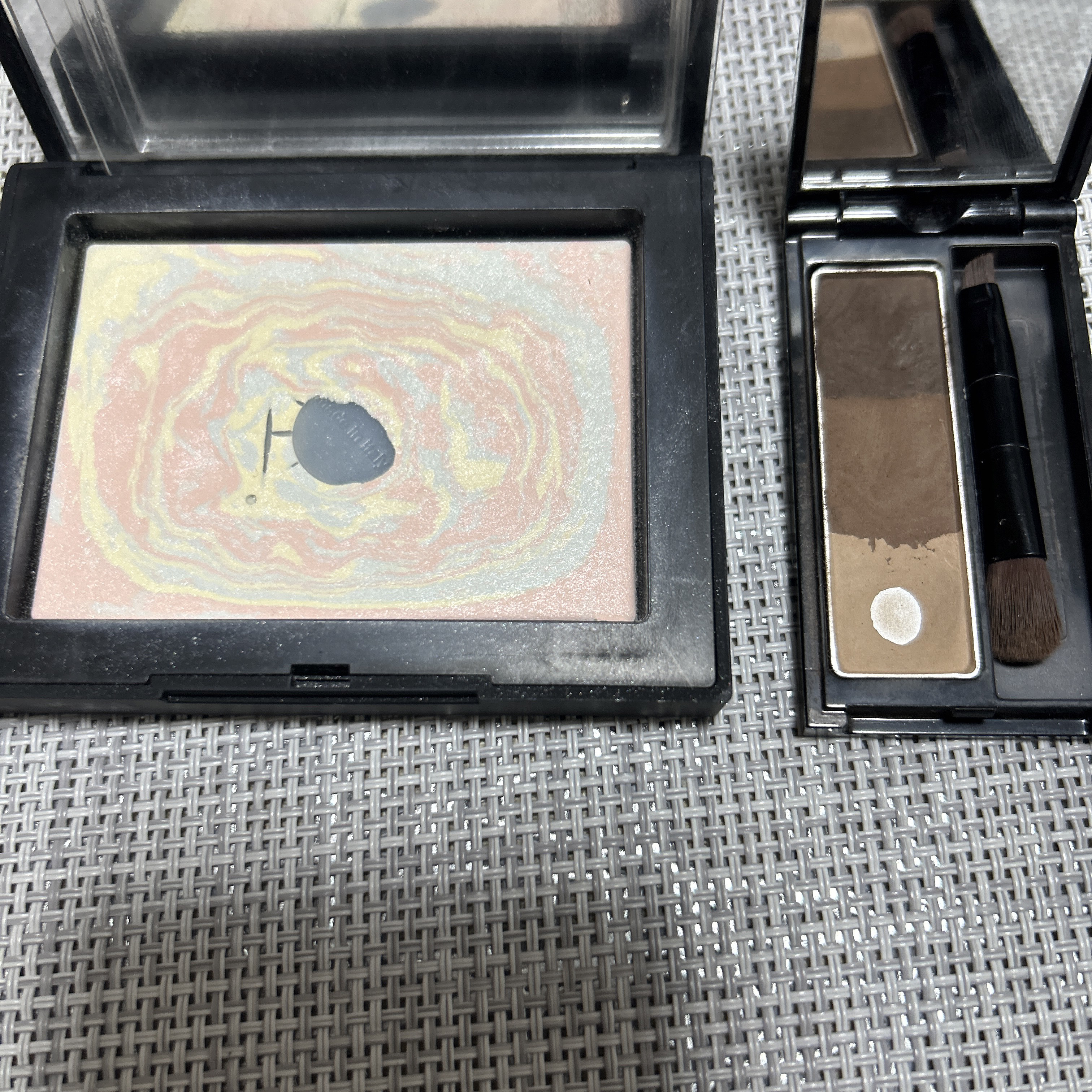 ライトリフレクティングセッティングパウダー　プレスト　N/NARS/プレストパウダーを使ったクチコミ（2枚目）