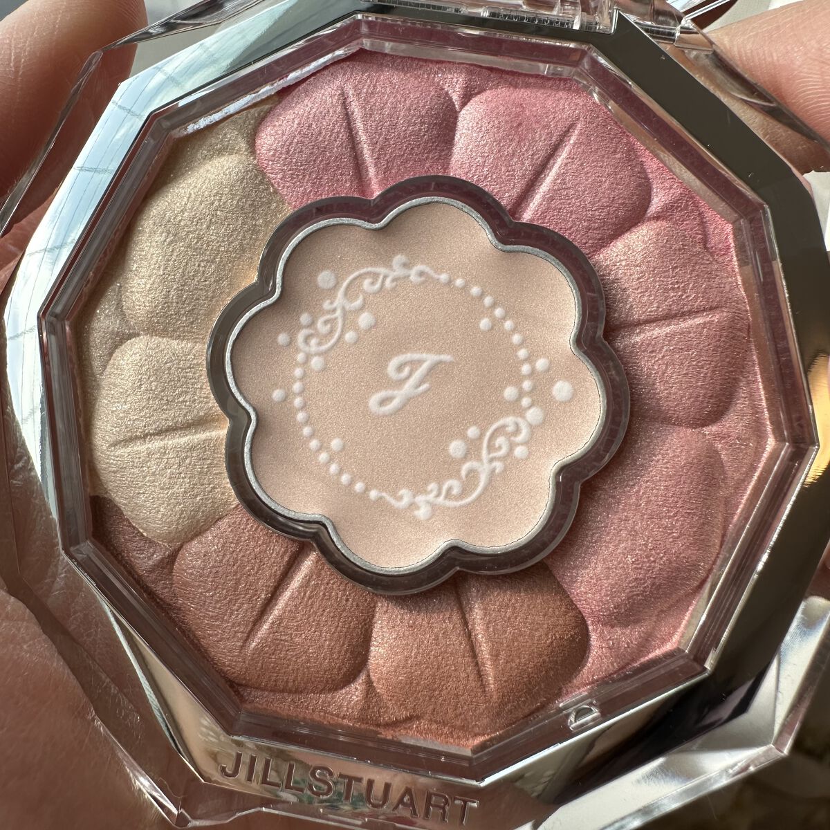 カラー ベース＆トップコート  112 twinkle lover/JILL STUART/オールインワンネイルを使ったクチコミ（2枚目）