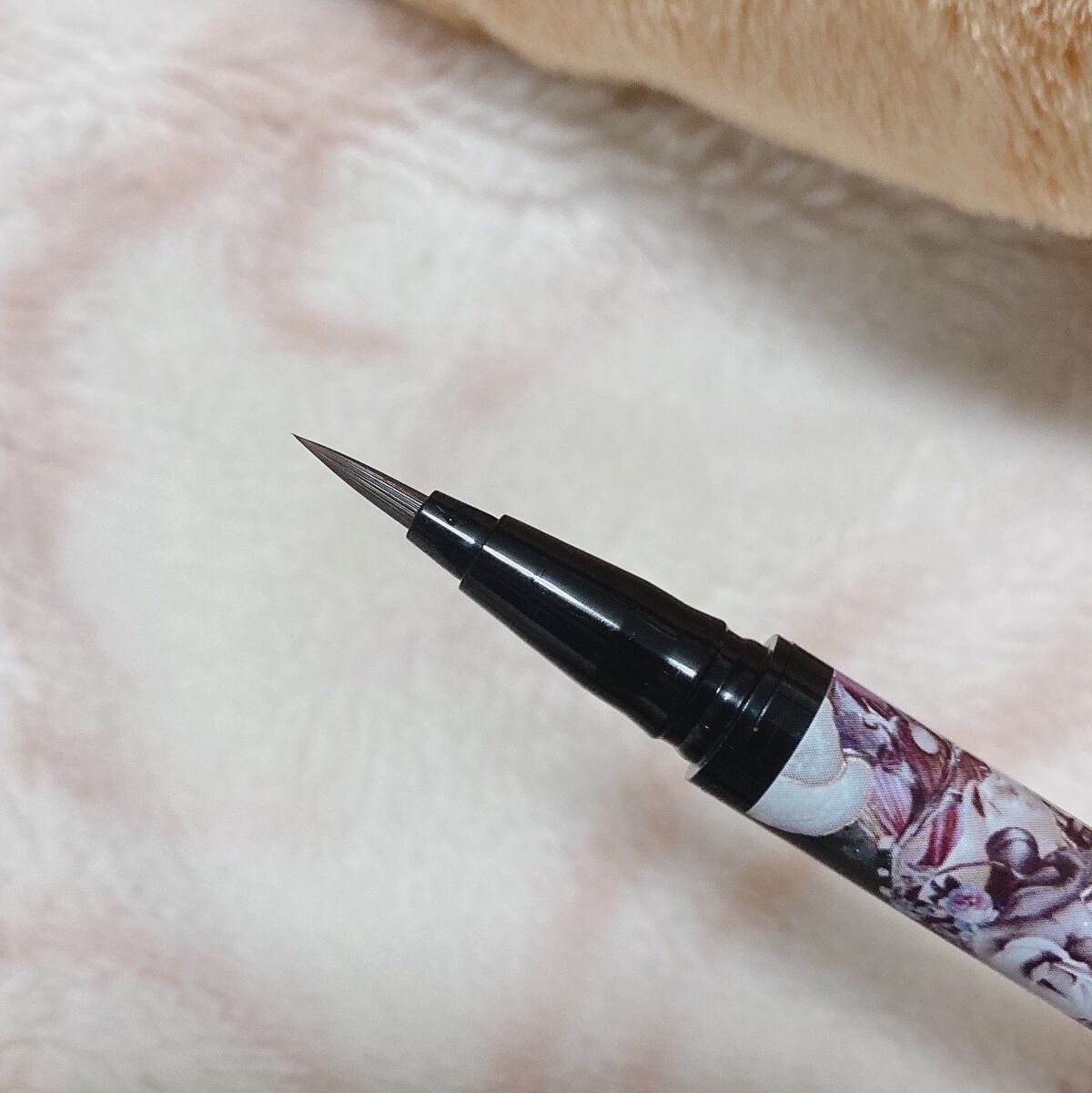 シアーペインティングライナー/KATE/リキッドアイライナーを使ったクチコミ（2枚目）