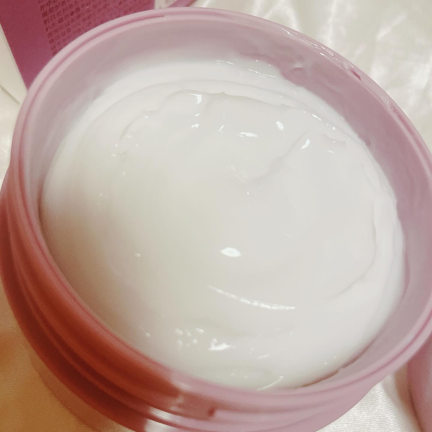 ボディクリーム ナイトモイスト 150g/アロマブルーム/ボディクリームを使ったクチコミ（2枚目）