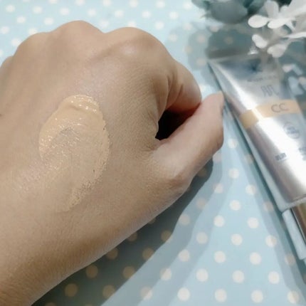 肌潤 マルチCCクリーム/米肌/CCクリームを使ったクチコミ(3枚目)