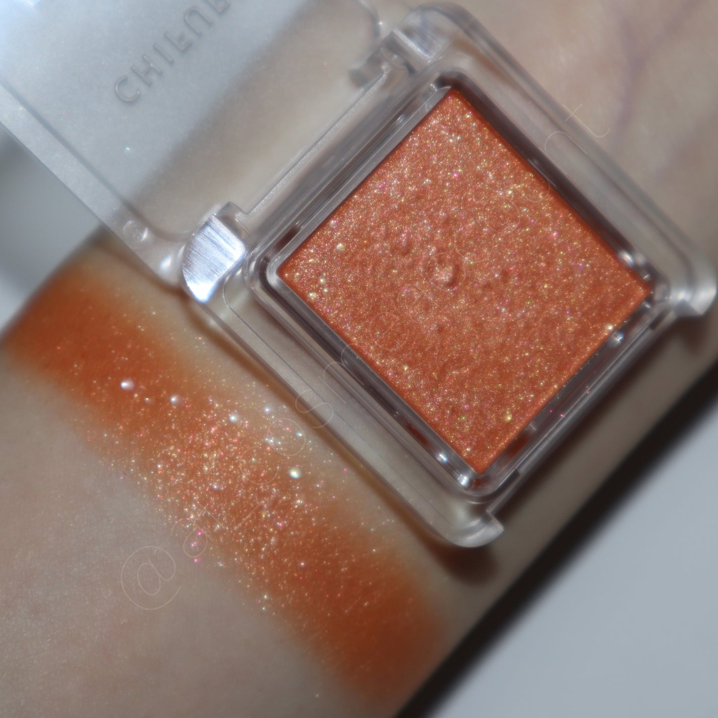 シングル カラー アイシャドウ/ちふれ/単色アイシャドウを使ったクチコミ(4枚目)