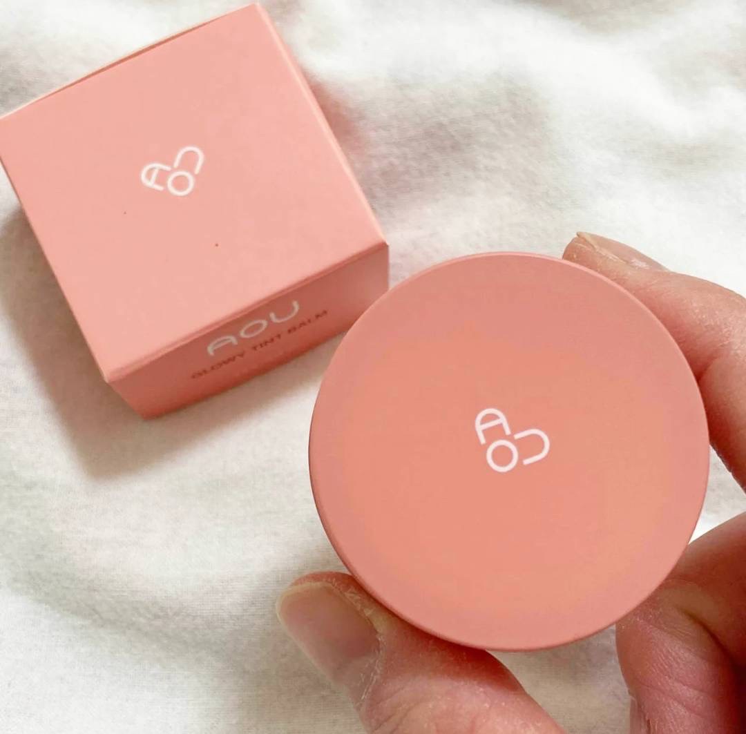 GLOWY TINT BALM/AOU/リップグロスを使ったクチコミ（3枚目）